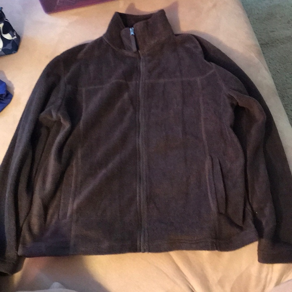 Brown fleece jacket. Size L